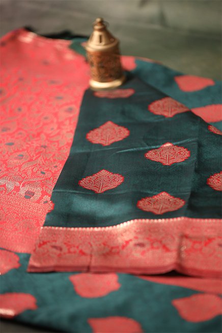 1723528164_front_Dark Green-banarasi-saree 1.jpg